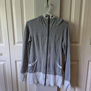 LULULEMON SCUBA ZIP-UP SIZE 8